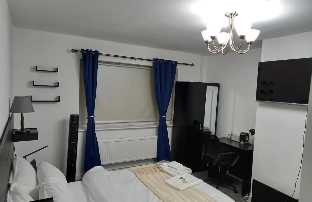 Bed & Breakfast Cozzy *