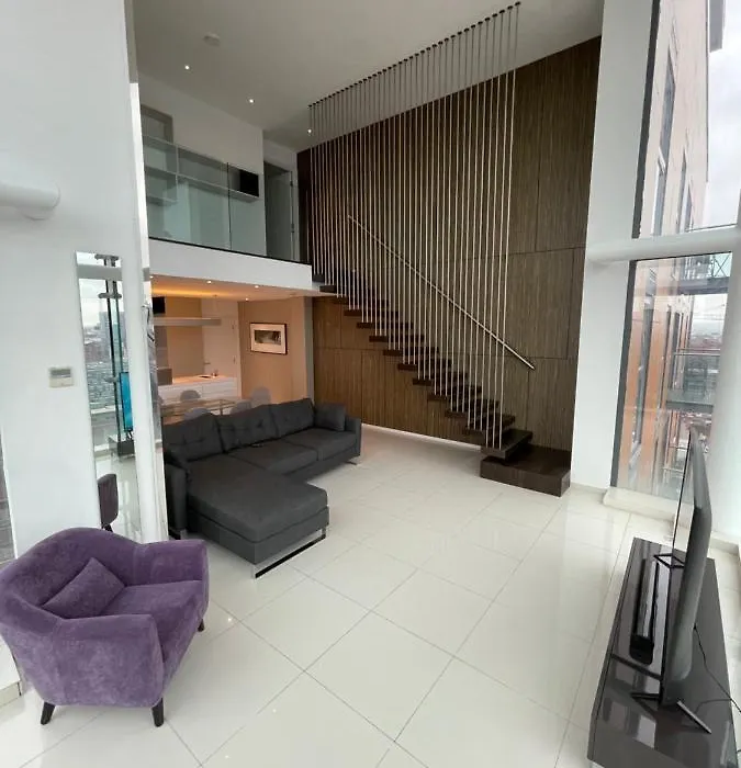 Luxury 3 Bedroom Penthouse *