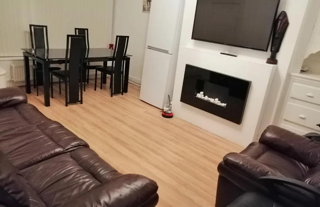 Spacious Near City Centre Manchester